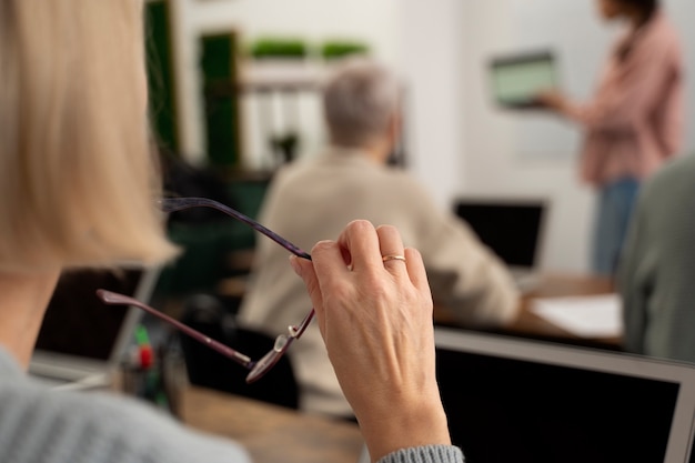 四年级趣味儿数学题或小故事（题带答案）