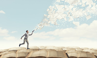 四年级趣味儿数学题或小故事（题带答案）