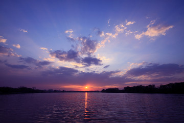 18万落地的B级轿车有哪些可以推荐？